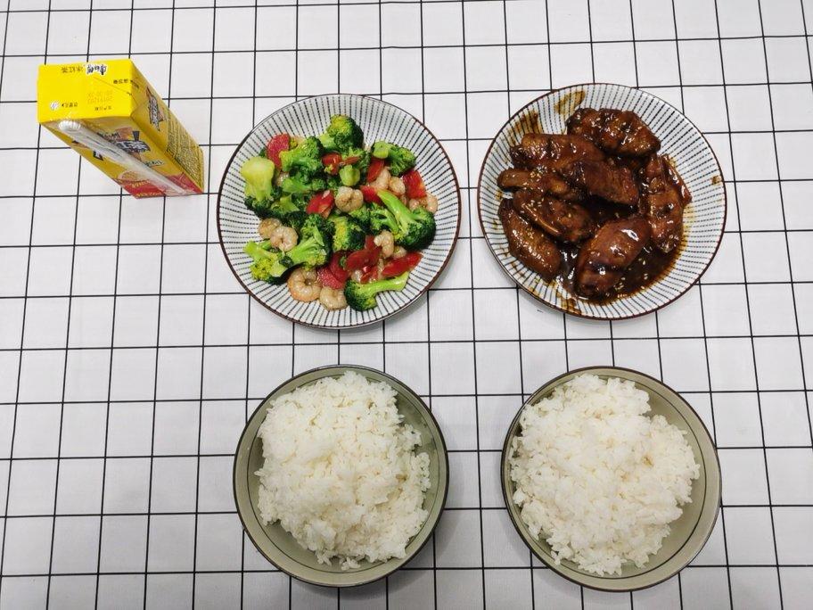 西蓝花炒虾仁