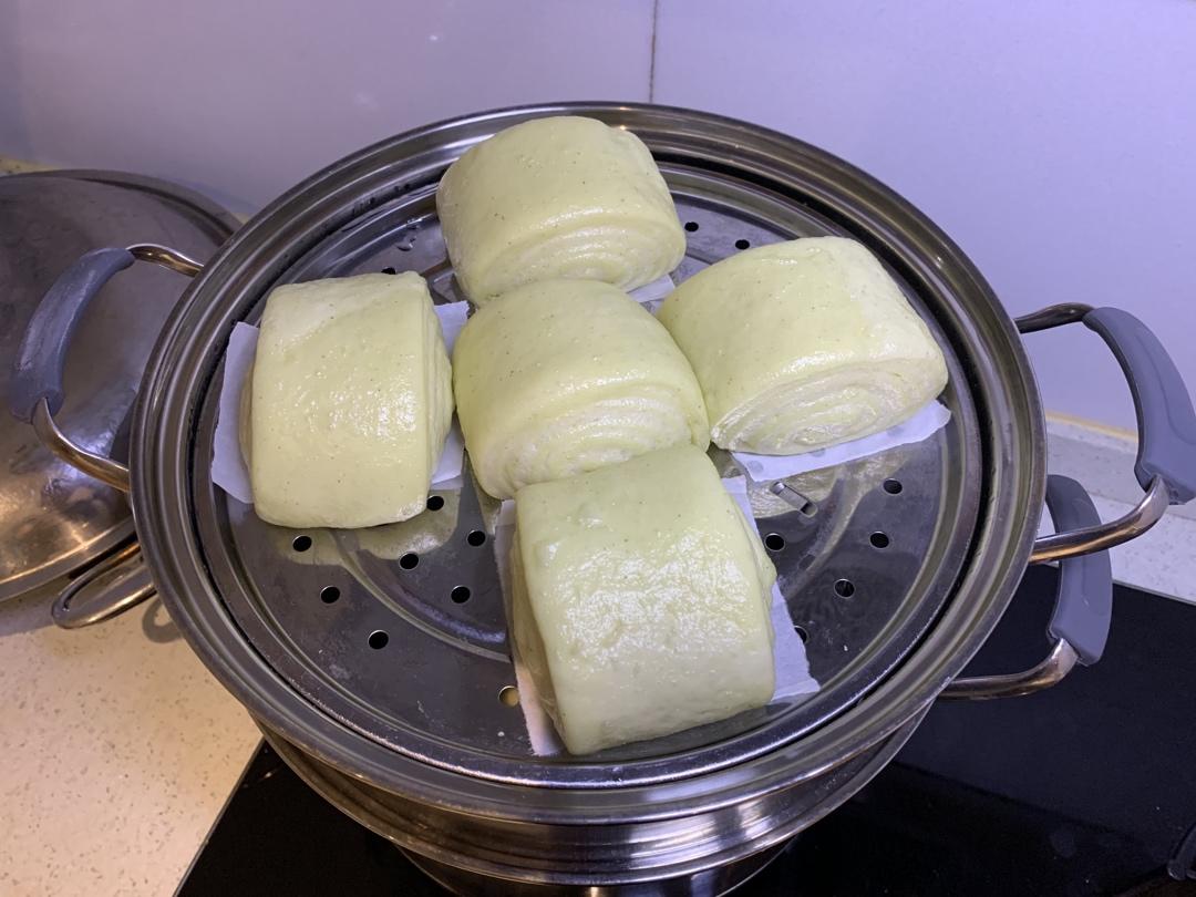 菠菜汁双色刀切馒头