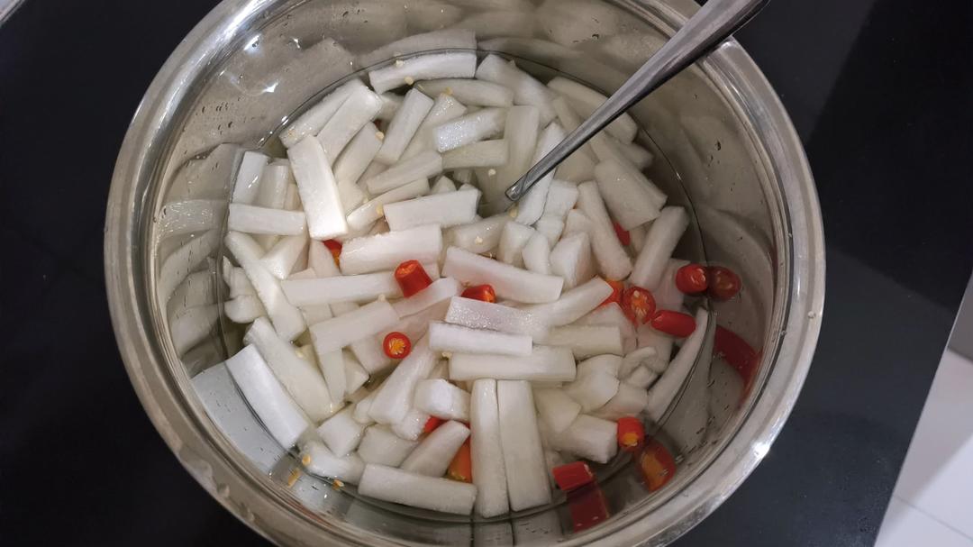 超简单的韩式腌萝卜（炸鸡萝卜）