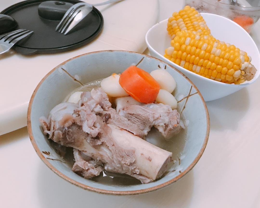 玉米排骨汤