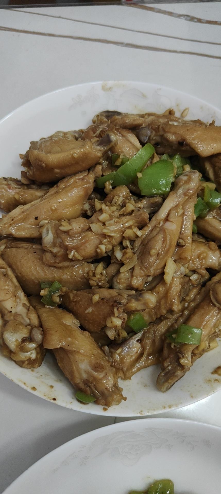 蒜香鸡翅，这才是鸡翅最好吃的做法
