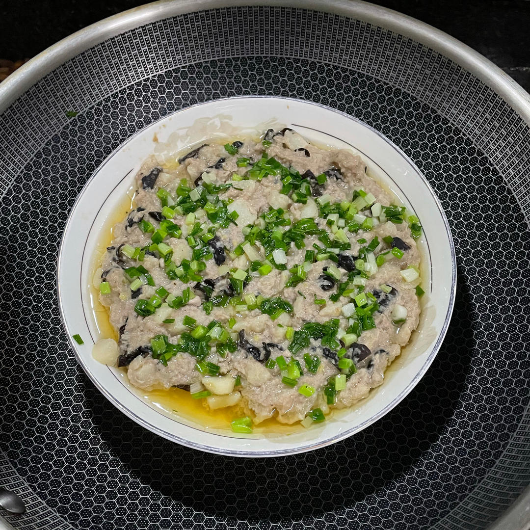马蹄鲜菇蒸肉饼