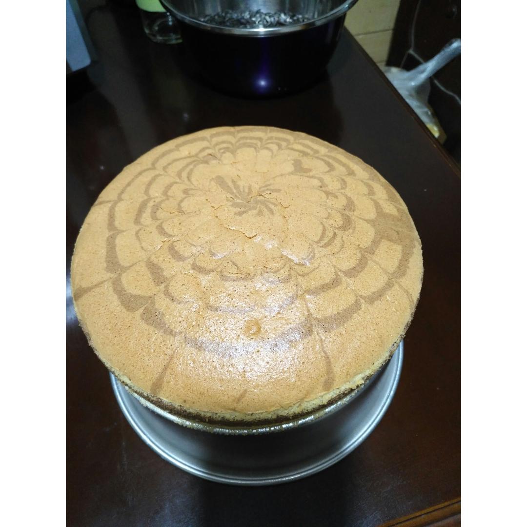 双色拉花戚风蛋糕