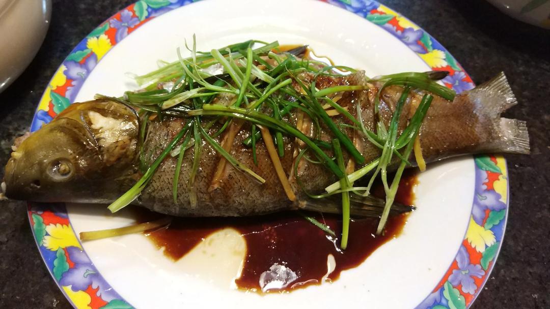 半人间素匠做的超快手微波炉蒸鱼