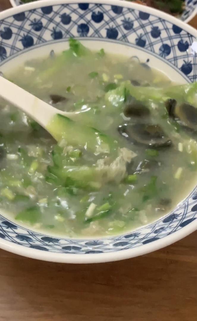 黄瓜皮蛋汤