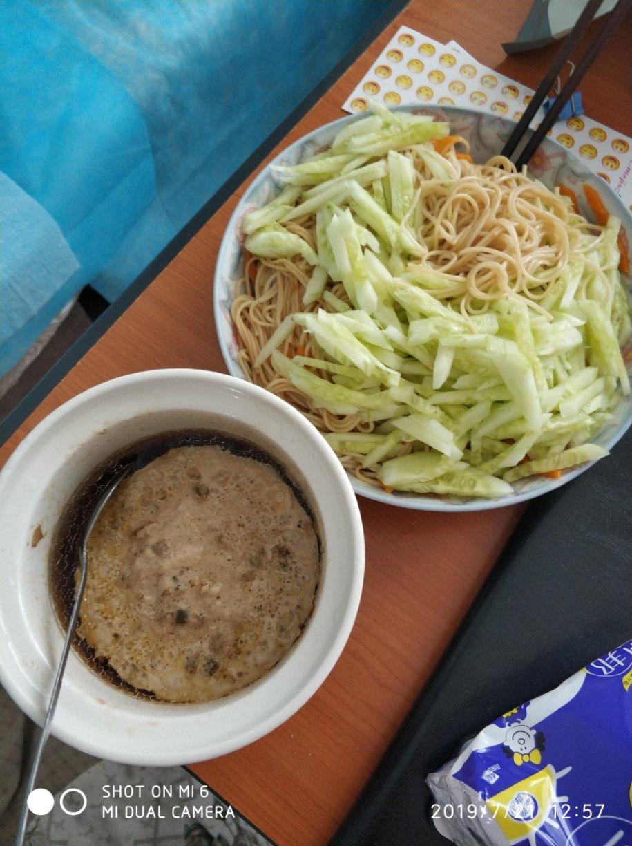 让人念念不忘的美味凉拌面