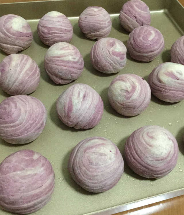 素油开酥的三种口味蛋黄酥