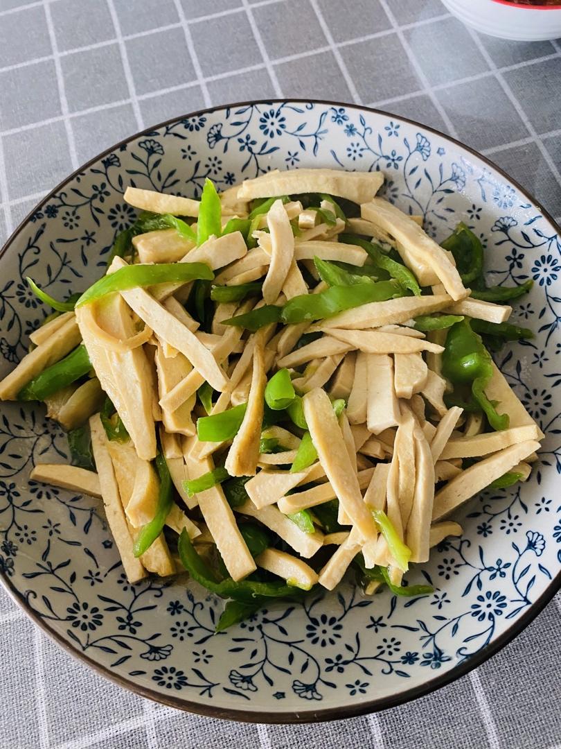 尖椒炒香干