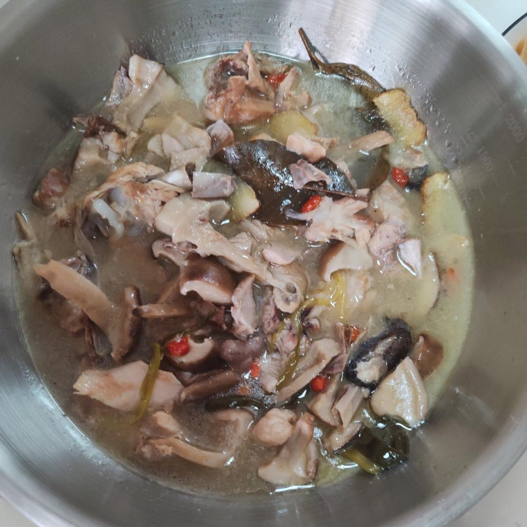 土鸡汤