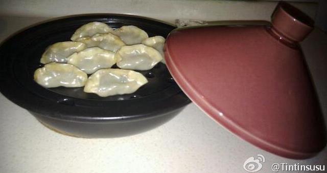 塔吉锅-蒸饺子的做法