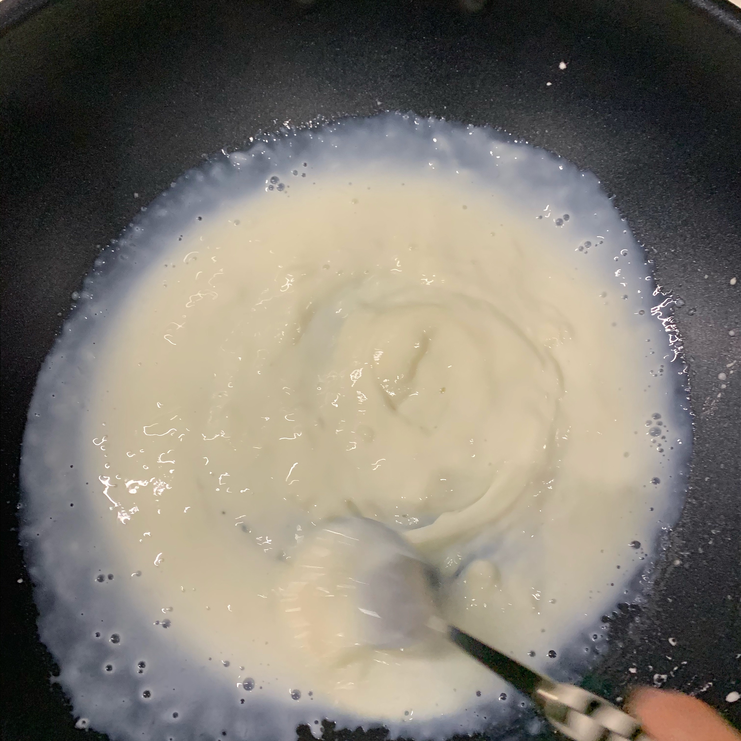 自制牛奶麻薯奶茶的做法 步骤3