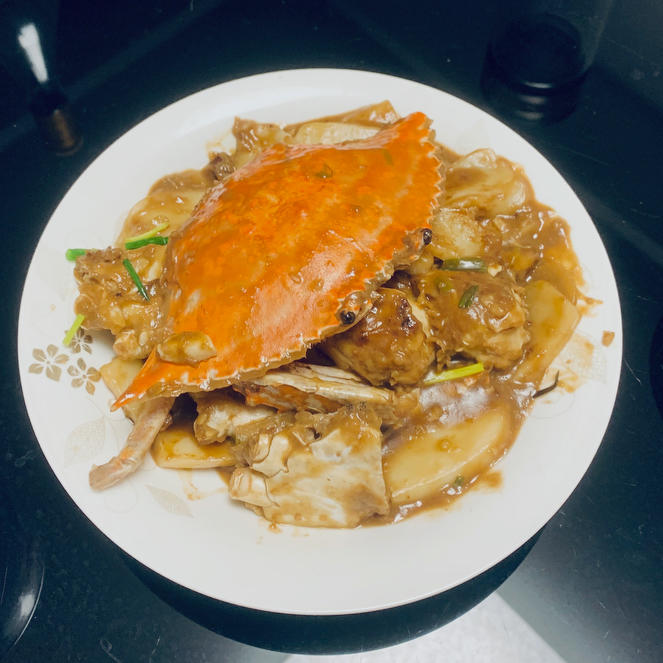 梭子蟹炒年糕～标准的江浙菜