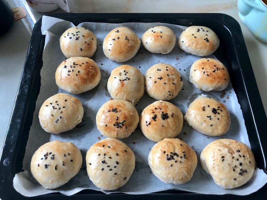 不用揉面的酥掉渣榨菜鲜肉月饼