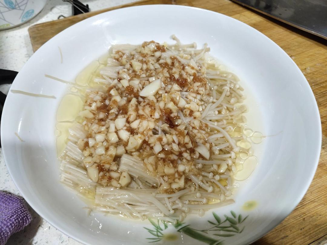 蒜蓉蒸金针菇
