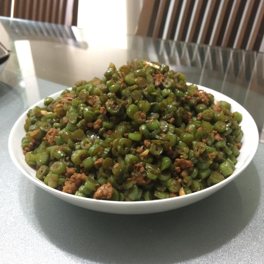 肉沫豆角下饭菜