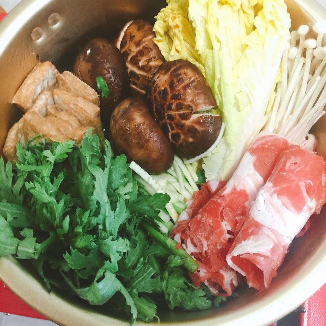 寿喜烧（日式牛肉锅）