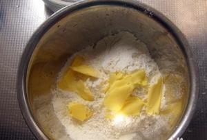 蛋黄酥（黄油版）的做法 步骤1