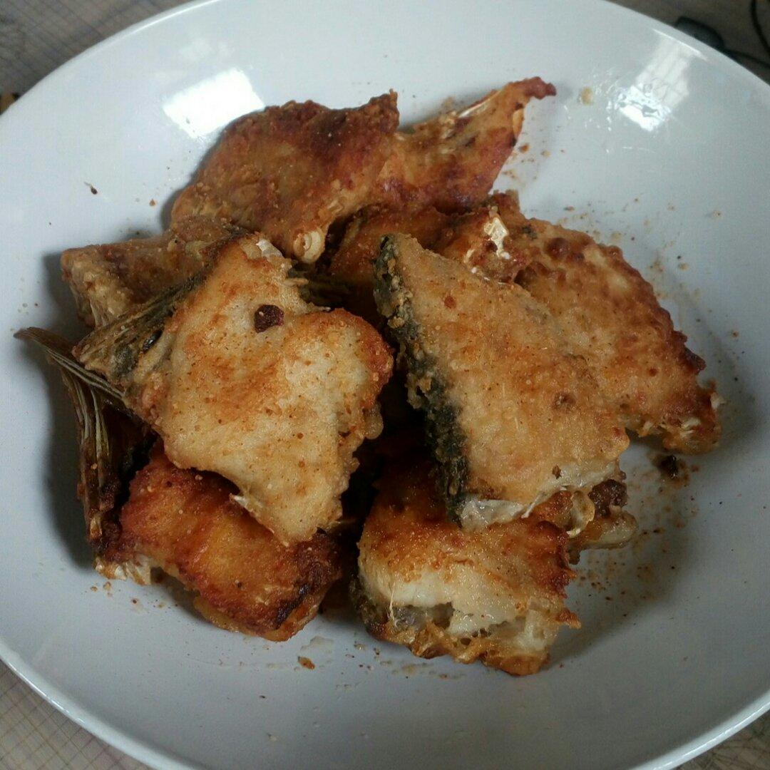 酥炸鱼骨