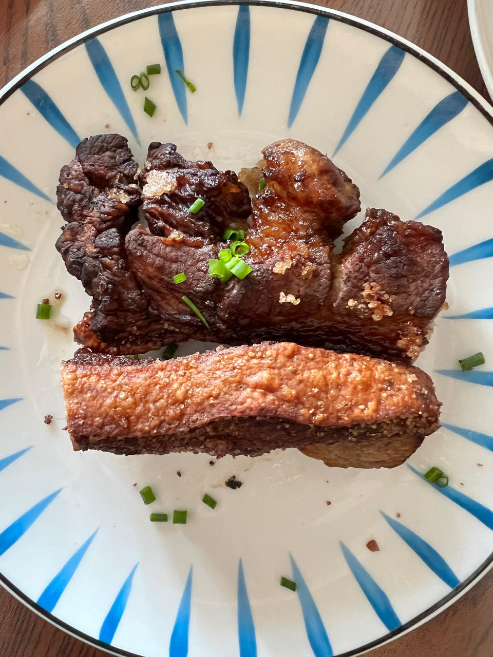 一次成功的脆皮五花肉