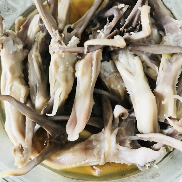 糟卤鸭舌