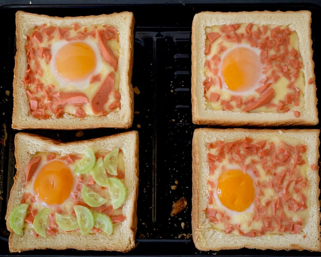 马苏里拉芝士 鸡蛋香肠烤土司🍞