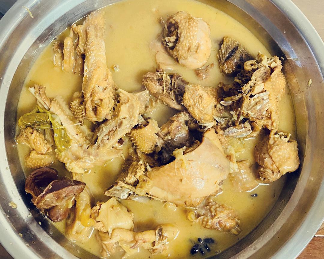 炖大公鸡