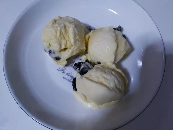 朗姆黑加仑冰淇淋 Rum Raisin Ice cream