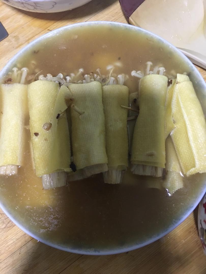 比肉还好吃的金针菇豆皮卷