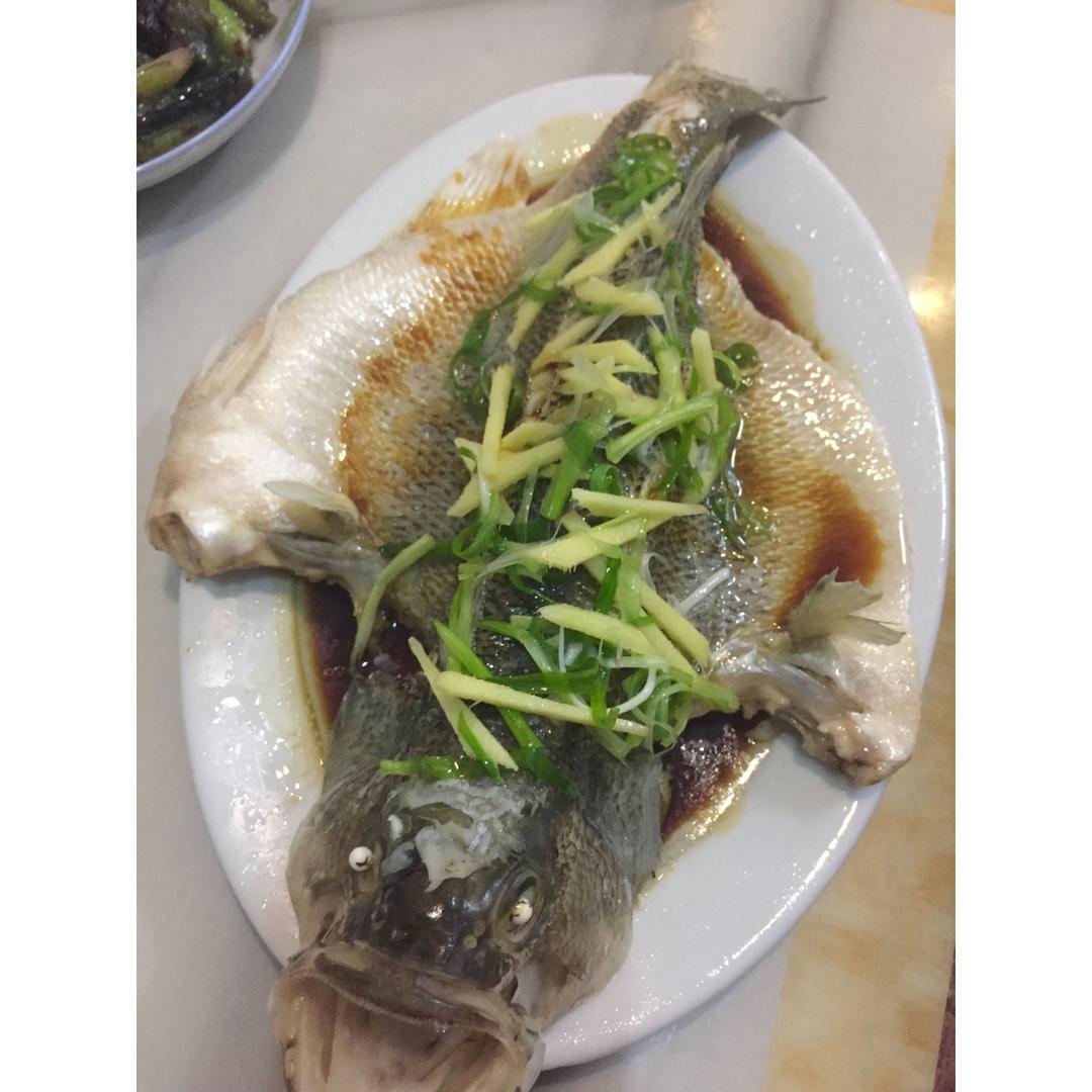 清蒸鲈鱼