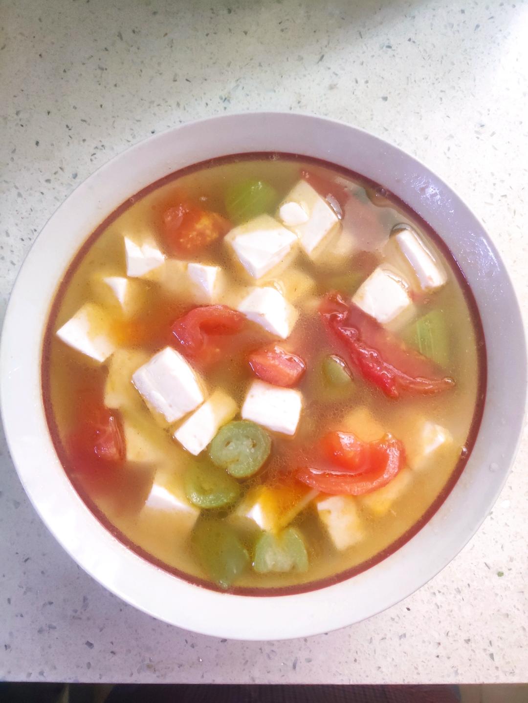 丝瓜豆腐汤（附奶白色汤方法）