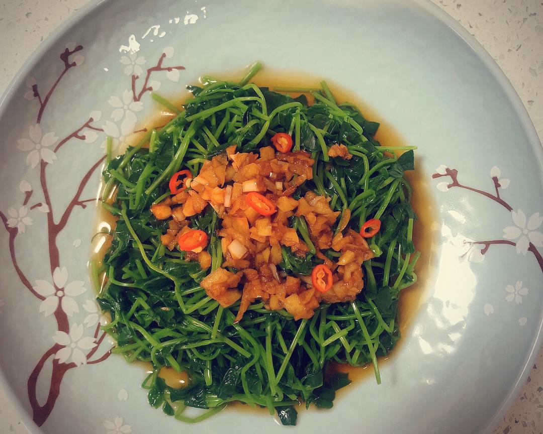 超简单的炝拌爽口豌豆芽苗菜