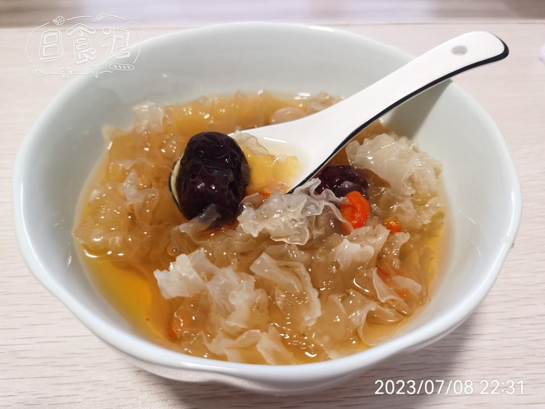 无敌好喝❗️快速熬出胶的银耳羹😋美容又养颜