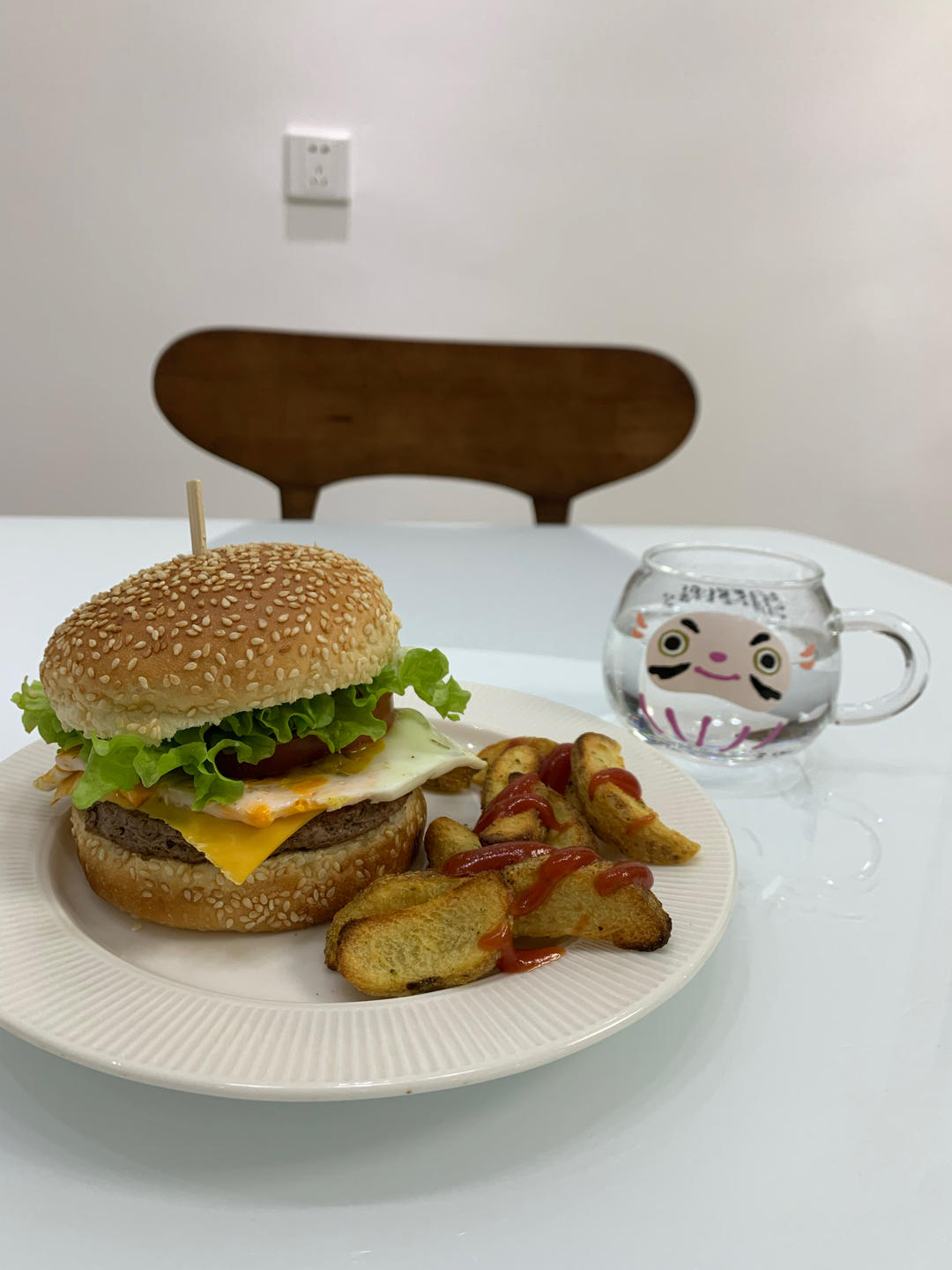 牛肉汉堡 煎出香嫩多汁的牛肉饼