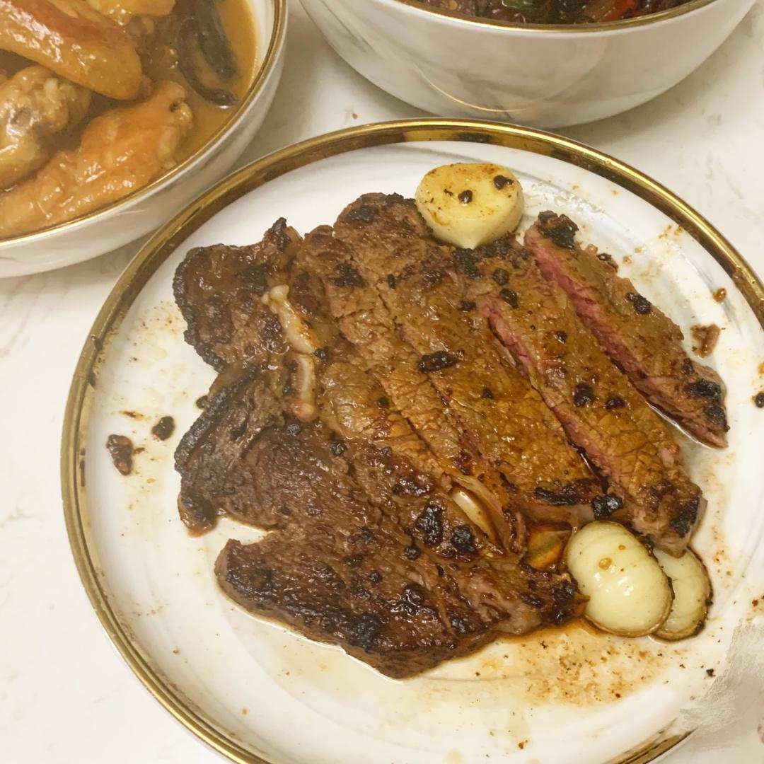 经典黄油煎牛排