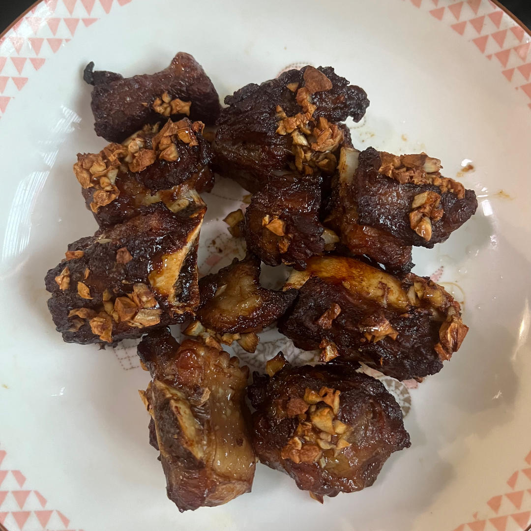 蒜香烤排骨