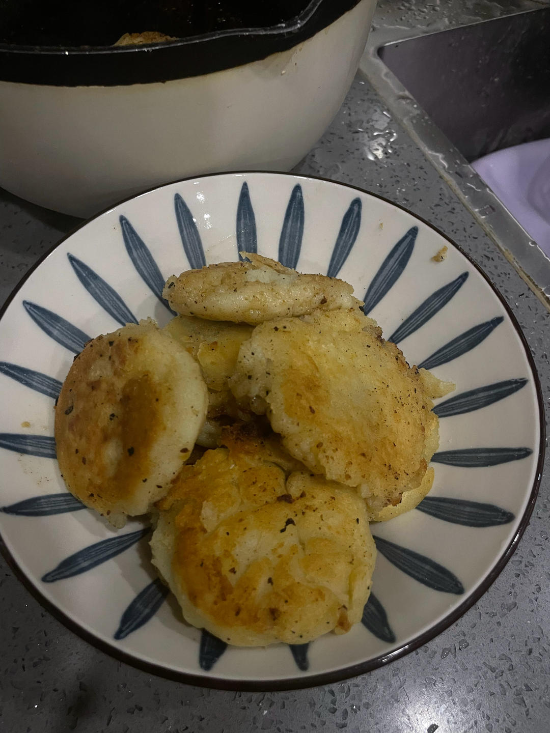 家常红糖油酥饼 糖酥饼 不用醒面不用发面 零失败 附细节视频详解