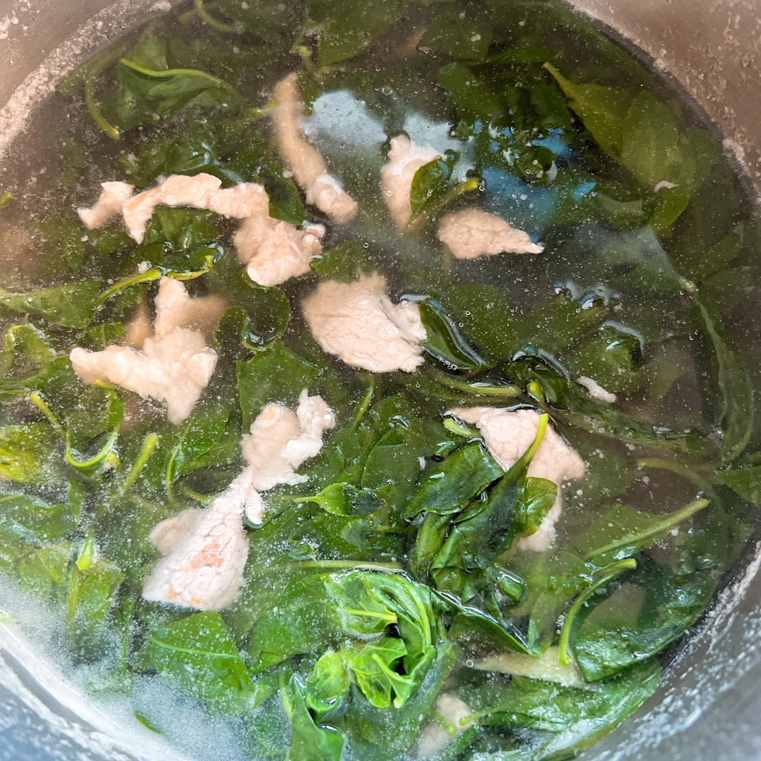 枸杞叶瘦肉汤（客家风味）