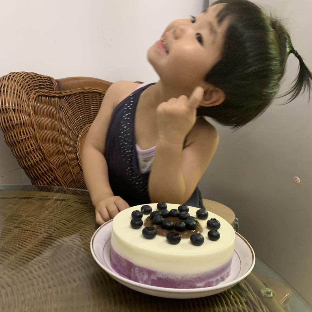 蓝莓酸奶芝士慕斯