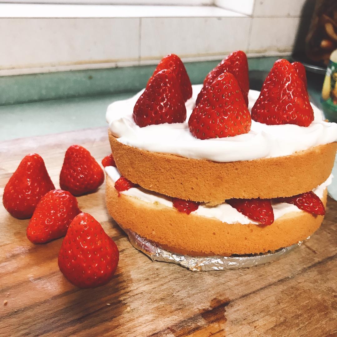 圣诞草莓雪人 红丝绒戚风裸蛋糕