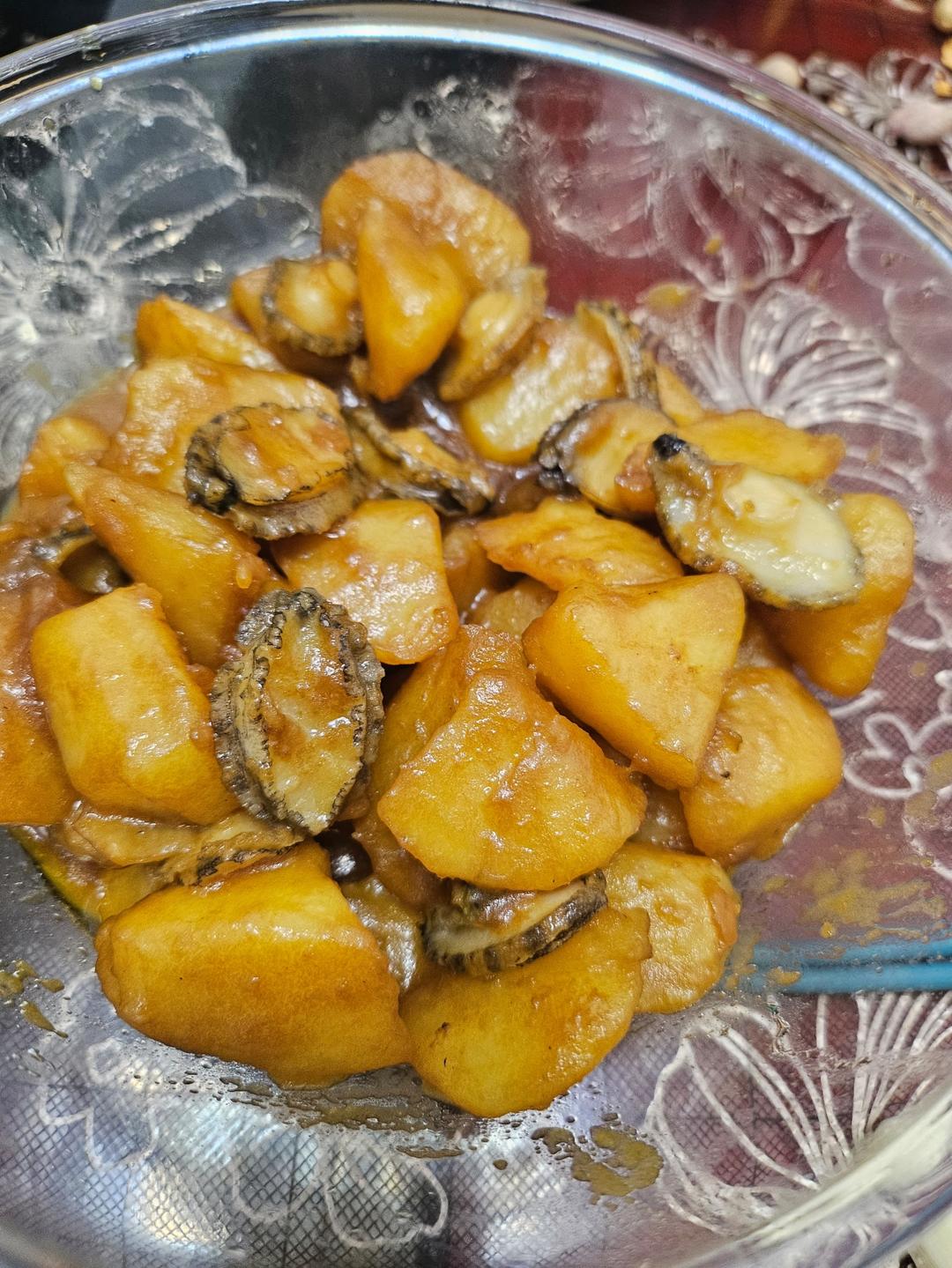 鲍鱼炖土豆