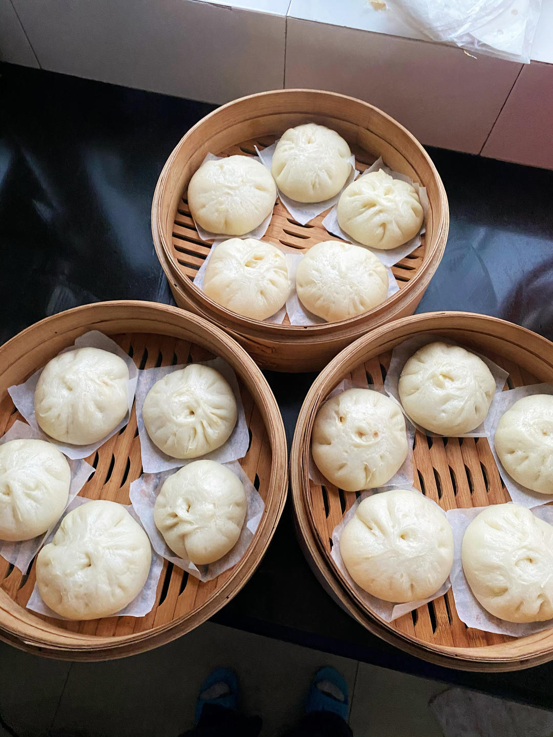 松软多汁的肉包子