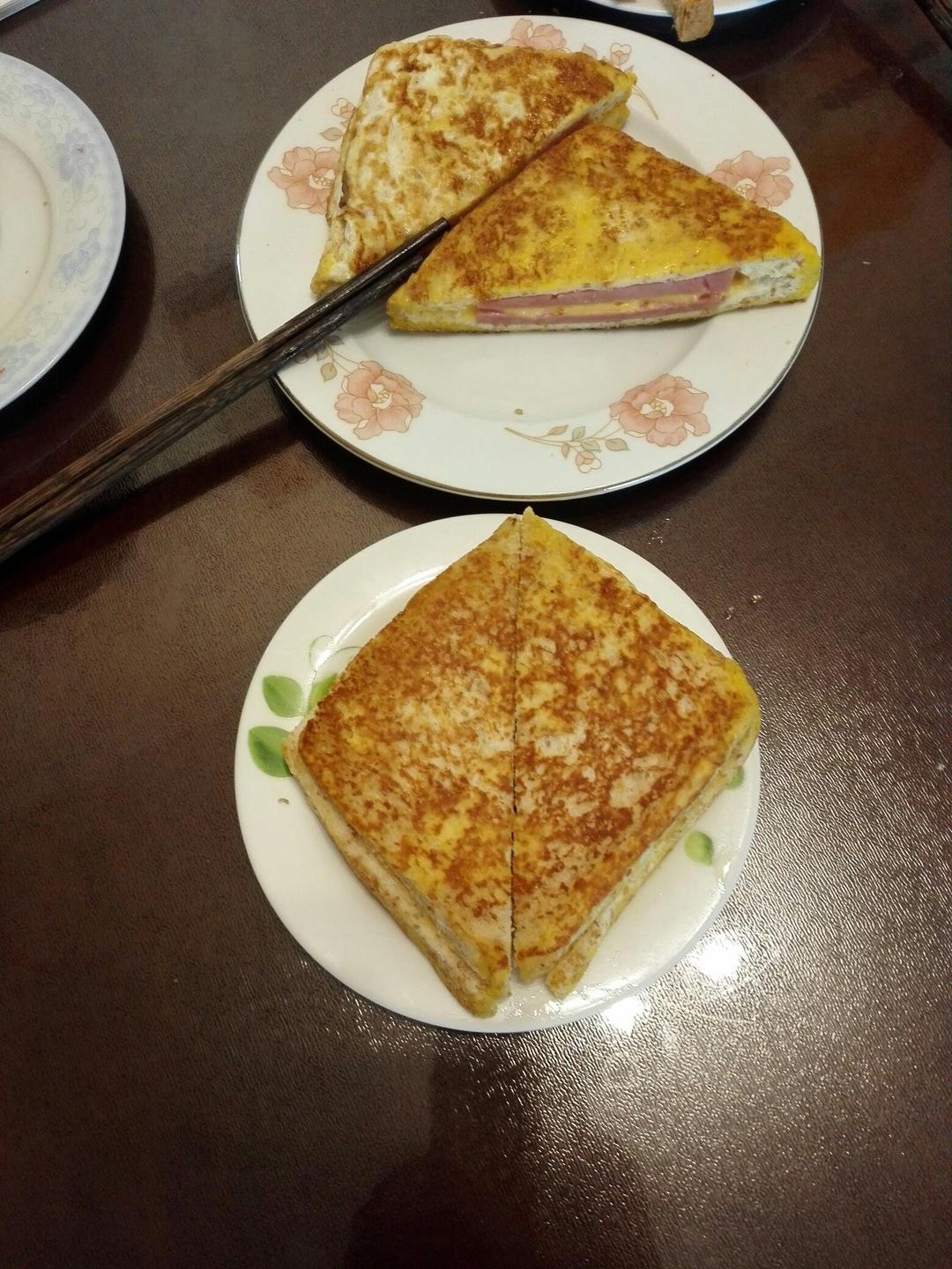 十分钟快手早餐【港式火腿西多士】