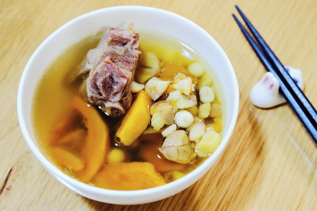南瓜栗子猪骨汤-教你煲广东汤