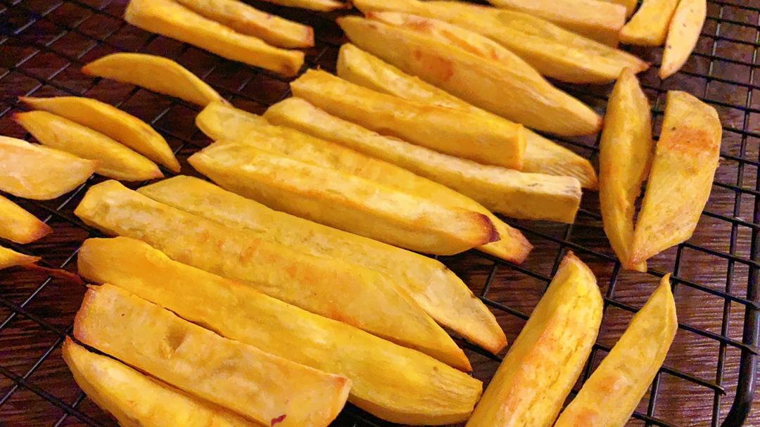 蜂蜜肉桂烤红薯条