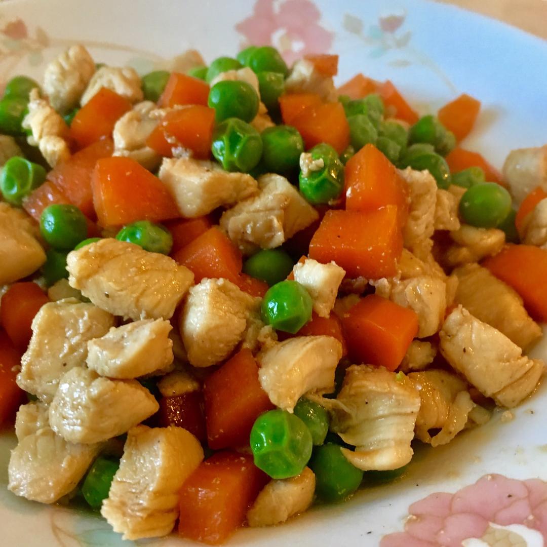 豌豆炒鸡胸肉
