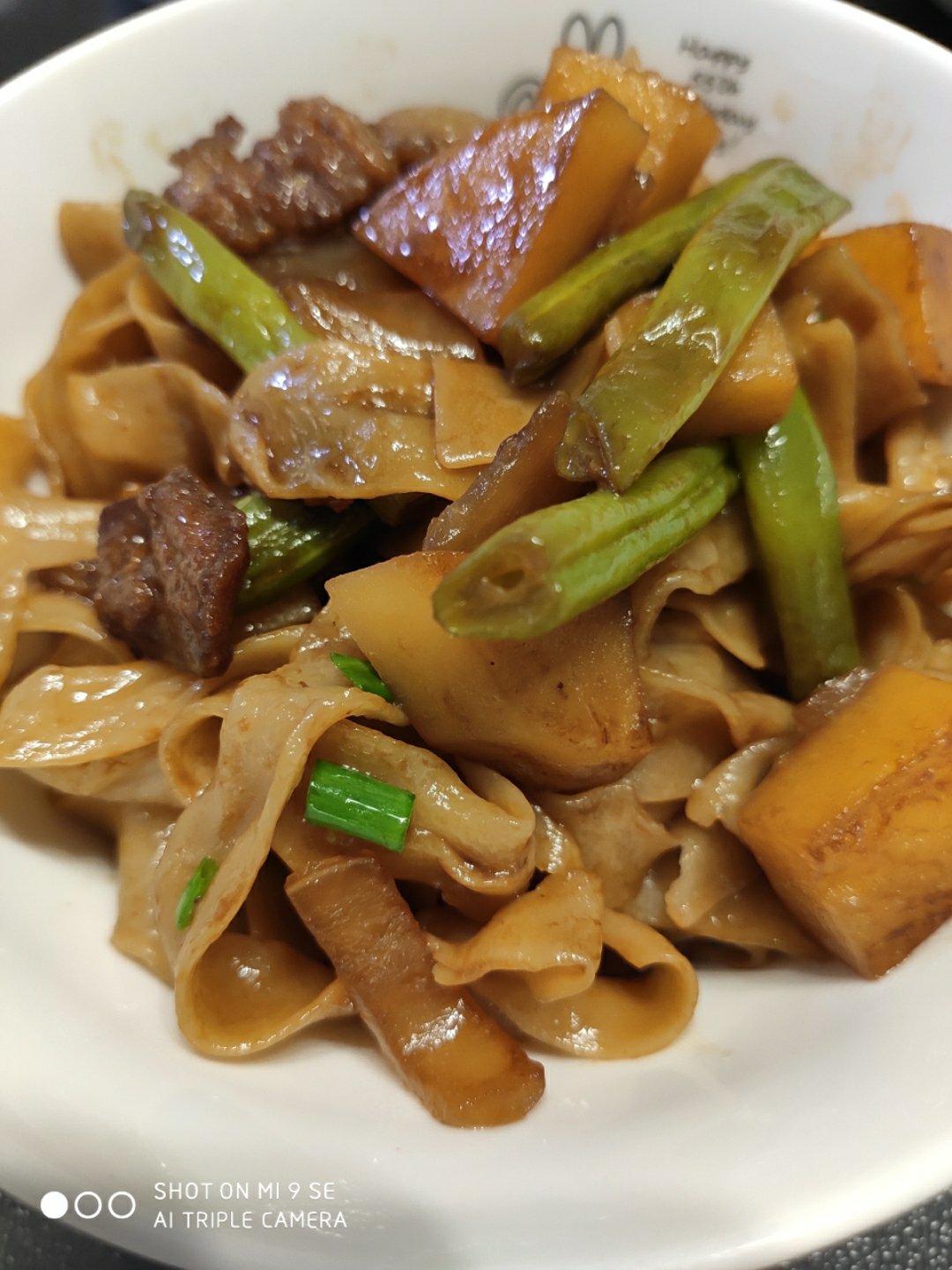 豆角焖面