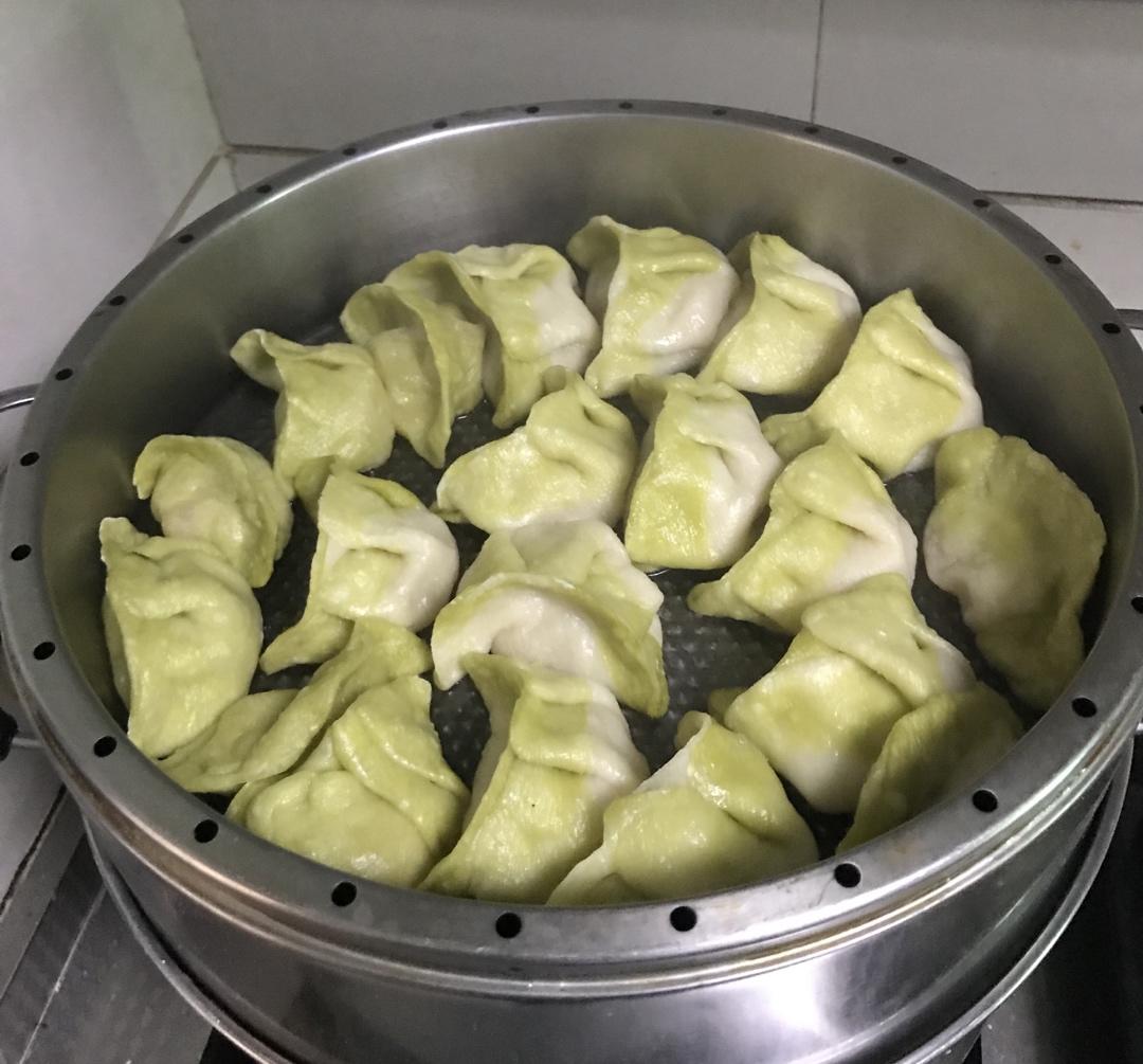 翡翠白玉白菜饺子详细版（附翡翠白玉白菜饺子包法，翡翠白玉饺子皮两种制法，面包机和面，翡翠白玉烧卖，各种馅料搭配）