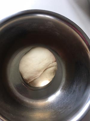 香葱培根芝士肉松面包的做法 步骤2