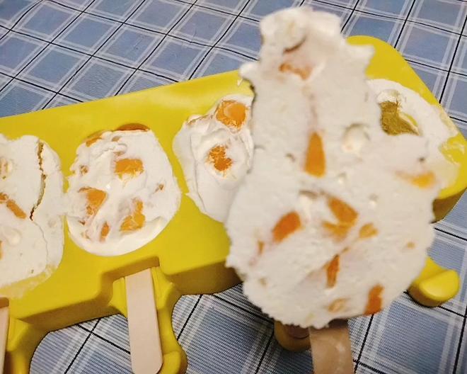 芒果粒奶油雪糕的做法
