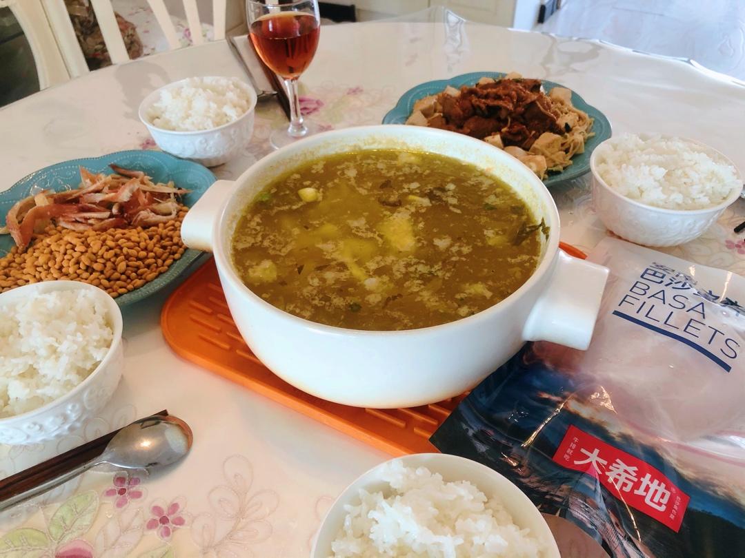 兔子一家的幸福欢宴
